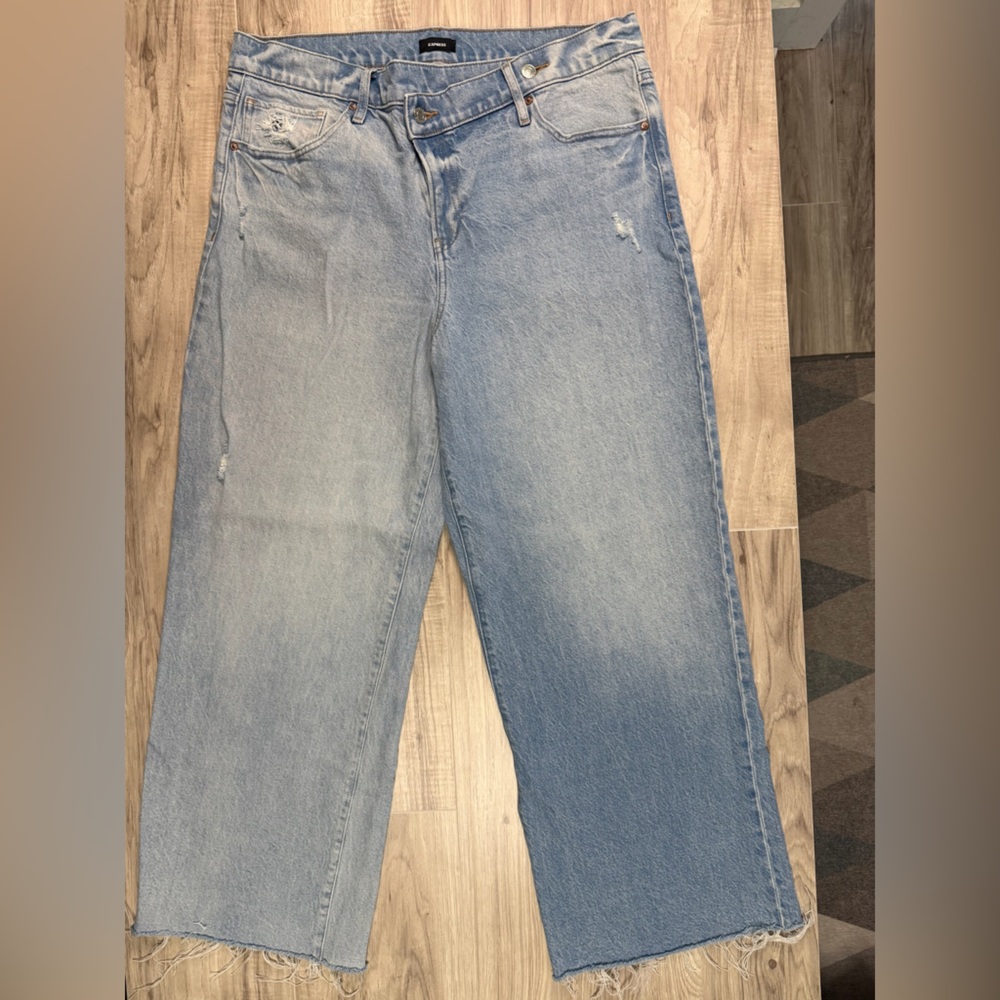 Express V Front Double Button Wide Leg High Rise Jeans
